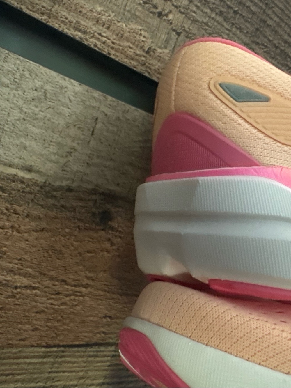 Brooks Ghost Max Women's Running Shoes - Peach & Hot Pink Accents - Picture 5 of 9